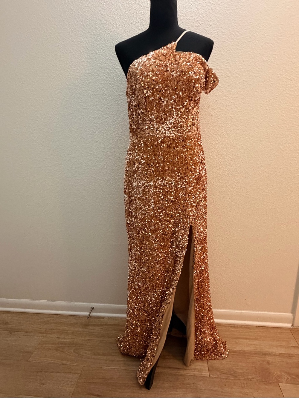 One-Shoulder Rose Gold Sequin Prom Dress with Side Slit